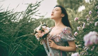 beautiful-lilac-and-mila-dresses-to-add-to-your-closet